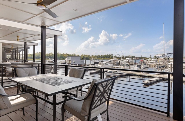 Oasis @ The Cove Riverwalk Villas