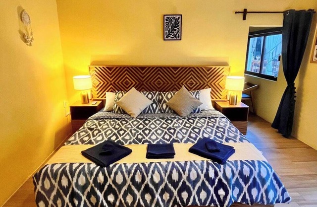 Oaxaca SUITE: Relax in the BEST area with a 2 room suite in a perfect base
