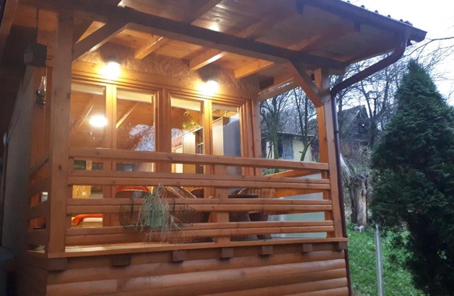 Obiteljski Apartman Borovi