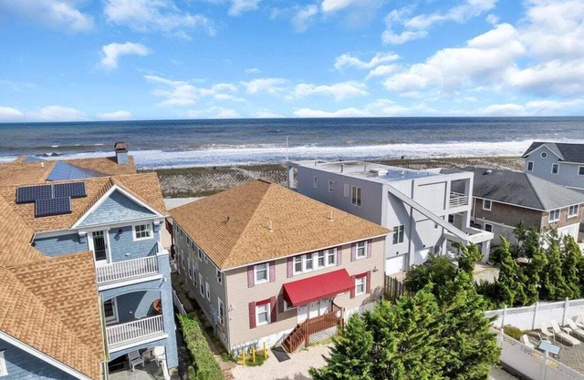 OCE13093 | 2nd Floor Unit overlooks the beach & ocean! Pets OK! by Shore Points Vacations