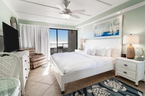 Ocean Breeze Oceanfront Tower King Room 2nd Fl