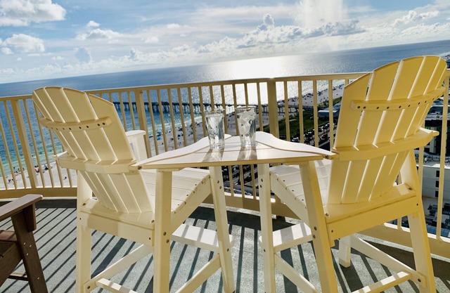 Ocean Breeze at Calypso Tower III nBeautiful sunsets, beach, water, Pier Park!
