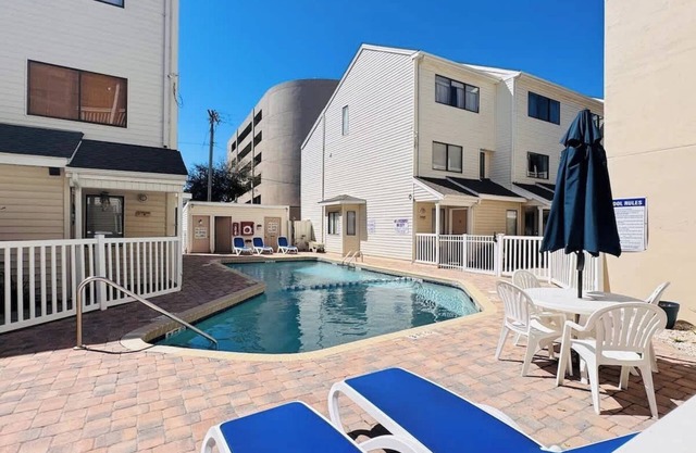 Ocean Dunes Villas #15, short walk to the beach