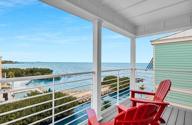 Ocean front 2 bedroom home, with breathtaking ocean views!