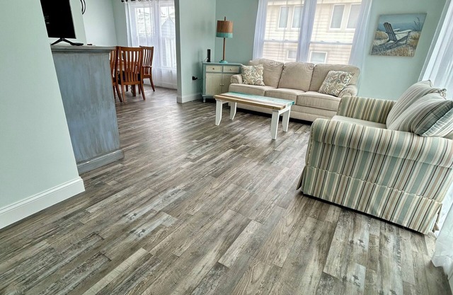 Ocean Front: 3 Bedrooms, 3 Bathrooms at Beach Entrance Pet Friendly