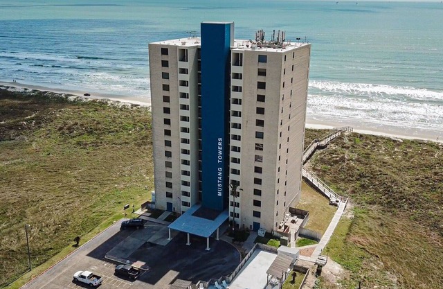 Ocean Front, Boardwalk to the Beach, Shared Pool