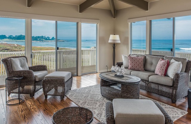 Ocean Front Home in Pebble Beach w/ 4 King Suites. Enclosed courtyard & pool!