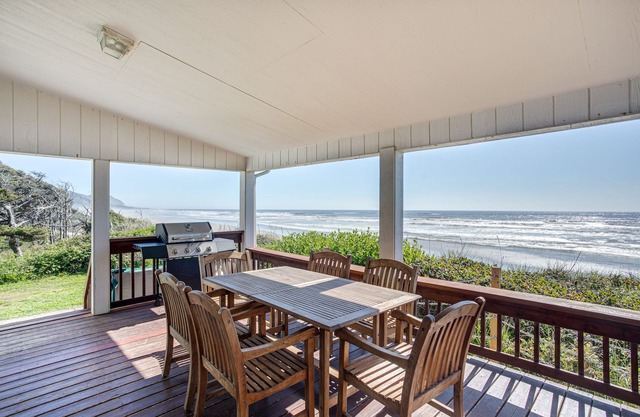 Ocean Front Home With Hot Tub On Miles Of Sandy Beach!