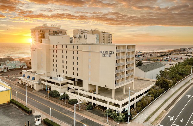 Ocean Key Resort 1 Bedroom Unit directly across the street from the OCEAN!