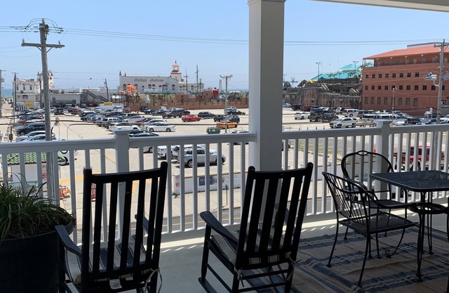 Ocean Manor Inn