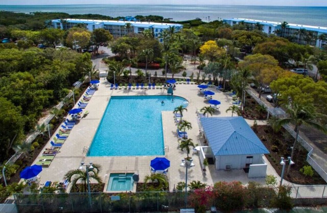 Ocean Pointe Ocean View w/heated pool beach marina