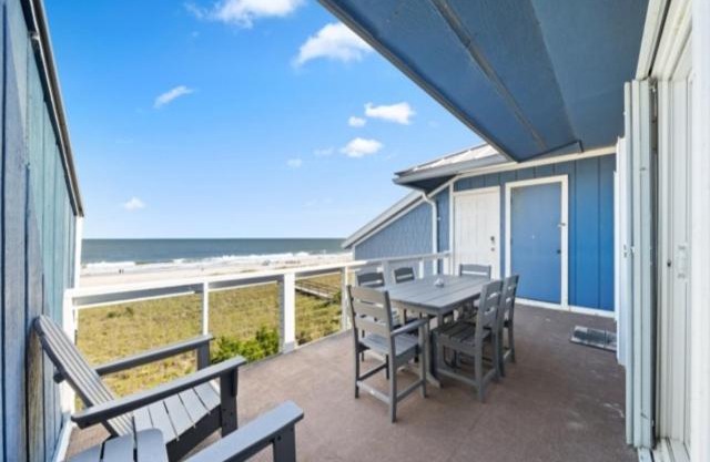 Ocean Vibes home