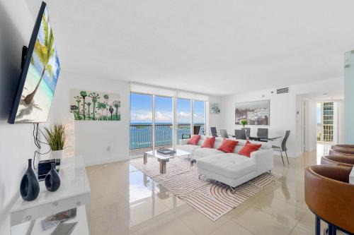 Ocean View 3BR Penthouse Brickell Miami