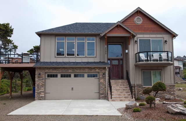 Ocean View Beach Home~Roads End~Hot Tub~Sauna~WiFi~Pool Table