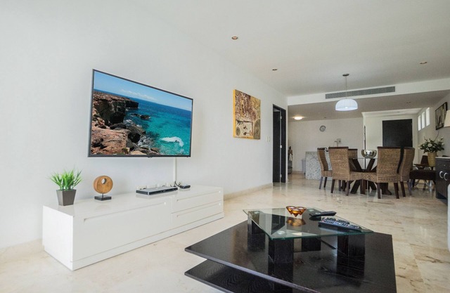 Ocean View Condo at The Elements by BRIC