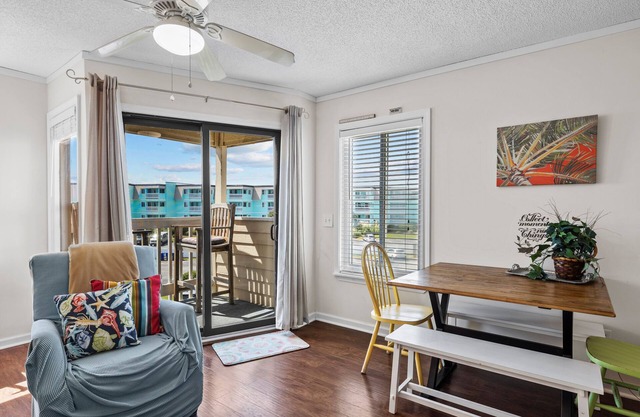 Ocean view condo in beachfront complex with pools, tennis & beach gear