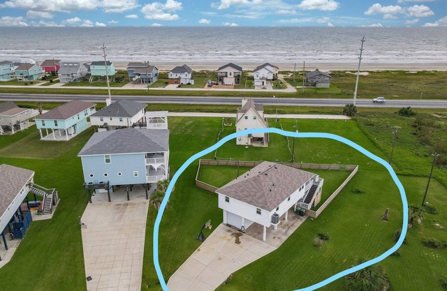 Ocean View Retreat! Pets, Fenced, Community Pool