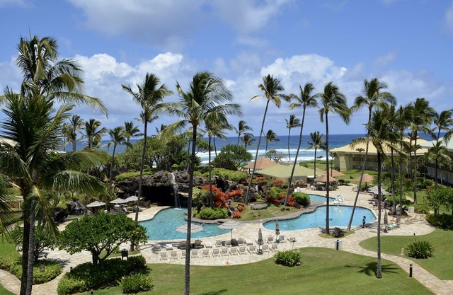 Ocean View Top Floor Deluxe Suite. Fun Resort With Pools, Beach, and Dining