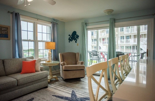 Ocean Views and the sound of waves crashing! Come experience Cape May!n