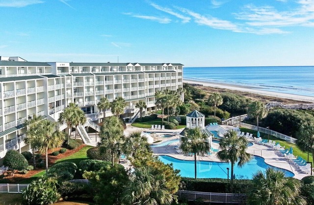 Oceanfront condo, private balcony beach view, gated resort, indoor/outdoor pools