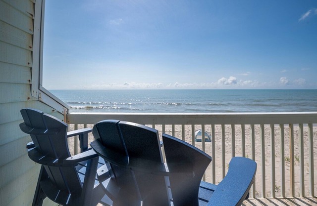 Oceanfront Condo with 3+ Pools - Ocean Dunes 903