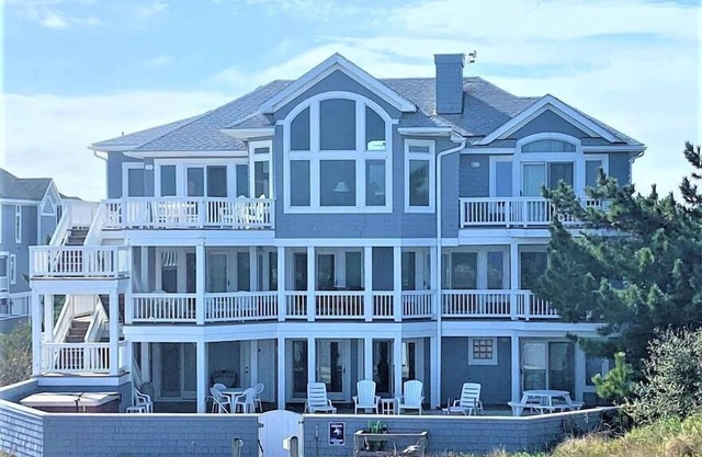 Oceanfront, Heated Pool, Elevator, Book today!