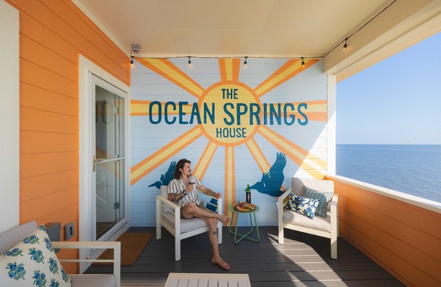 Oceanfront, Hot tub, Firepit, Kayaks, Dog-Friendly