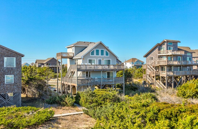 Oceanfront House with Private Hot Tub, Ocean View, Shared Pool, Free WiFi, & A/C