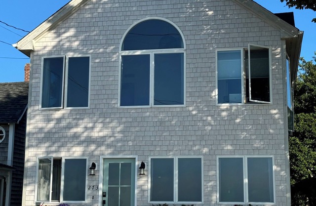 Oceanfront Modern Luxury 3-bedroom beach house
