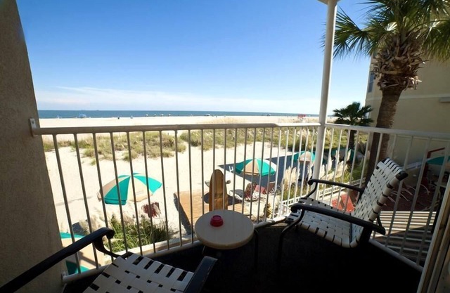 Oceanfront Room w/Private Balcony, WiFi, and Incredible Water Views