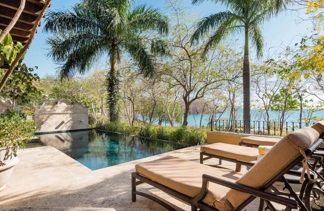 Oceanfront Villa, Private Pool, Great for Families - Casa de Tom