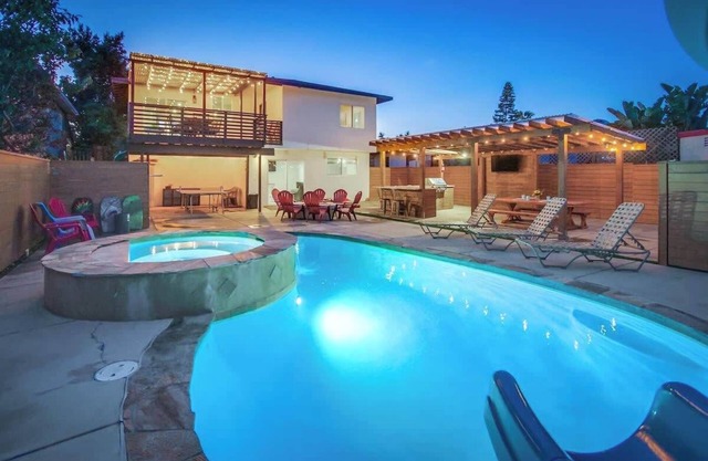 Oceanside Beach House: Pool, Hot Tub, & BBQ Fun!