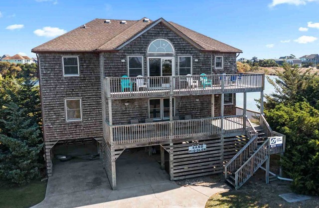 Oceanside Dog Friendly Home w/Pool, Hot Tub, Game Room, Community Pool/Tennis