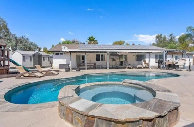 Oceanside Heated Pool Ranch Retreat Fun Gathering