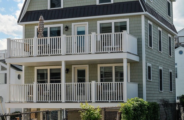 Oceanview Condo, 1 Mile From The Pier, built in 2015
