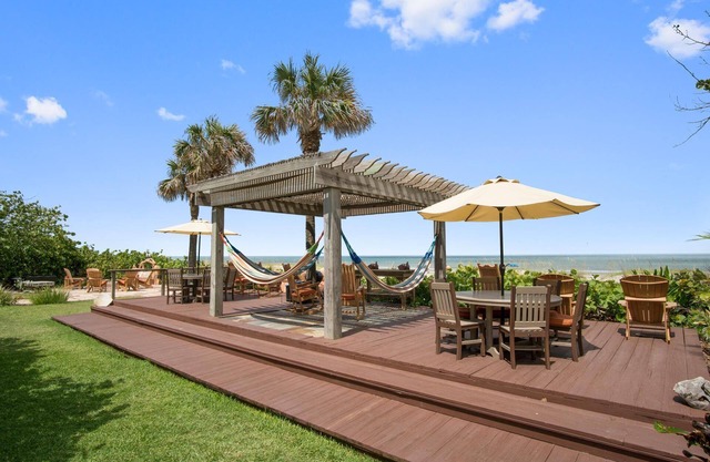 Oceanview - Two Bedroom at Beach Place Guesthouses