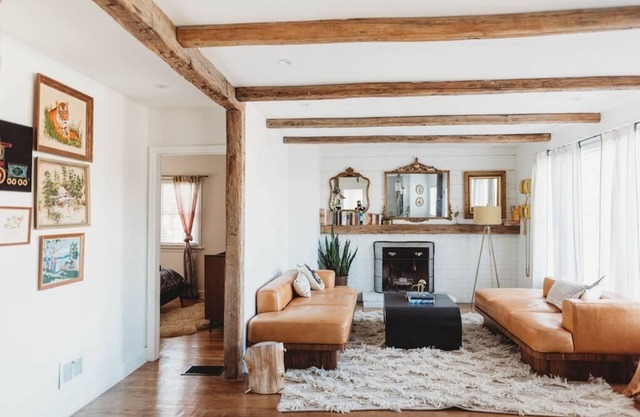 Ode to the '70's private home with Hot Tub!