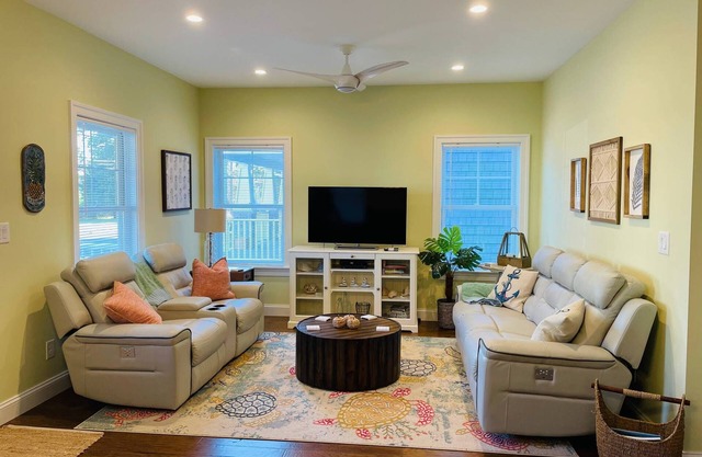 Old Bay Getaway - Chesapeake Properties