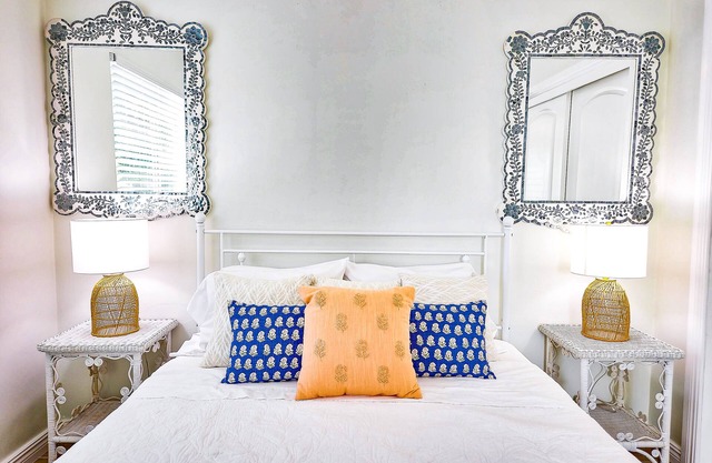 Old Palm Springs Style Apartment!