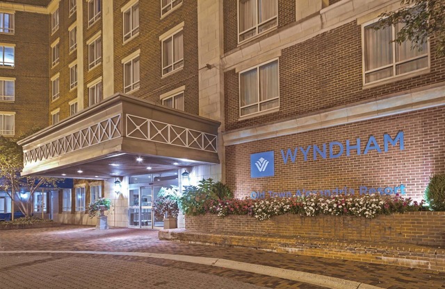 Old Town Alexandria|2BR/2BA King Bed Suite