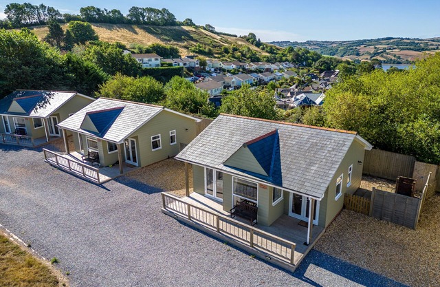 Old Walls Vineyard - Pet Friendly Lodge