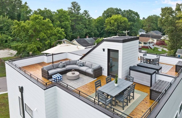 On Cloud Durham + 2BR w/ Rooftop Deck
