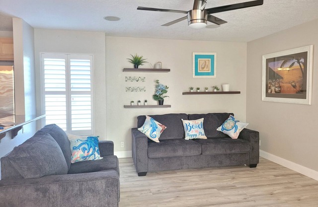 On the Sand - Oceanfront - Dream Location