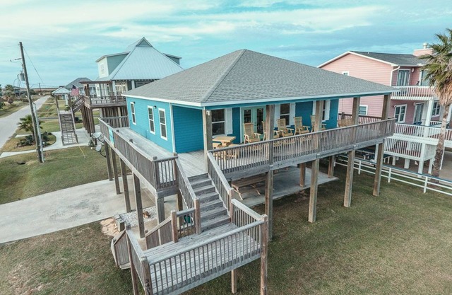 Once Upon a Tide - 2nd row with great beach views!