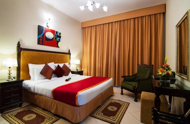 One Bedroom Apartment Near Mashreq Metro
