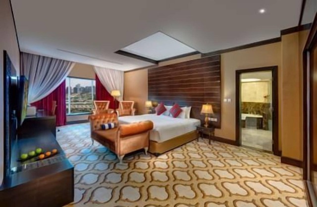 One Bedroom Apartment Near Damac Cresent Towers A By Luxury Bookings