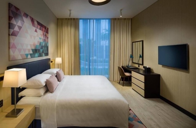 One Bedroom Apartment Near Moe By E R