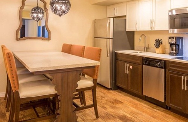 One Bedroom Ocean Front Luxury Condo, Ormond Beach, Florida (1884210)