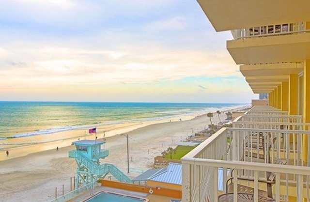 One Bedroom Ocean Front Luxury Condo, Ormond Beach, Florida (1884423)