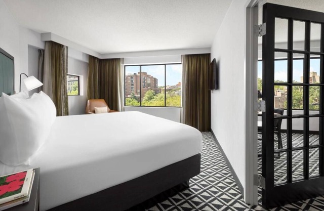 One Bedroom Suite Room at Arcadian Hotel! Near Fenway Park